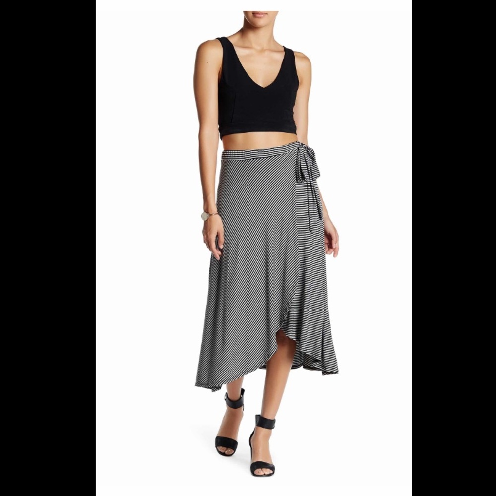 Bobeau Wrap Skirt NWOT Summer Sale